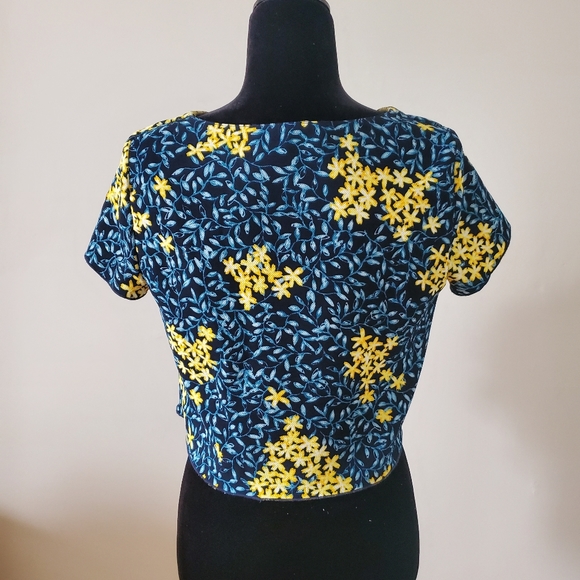 Zara Ruffled Crop Top - Picture 4 of 5